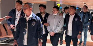 Ⓒ Hak cipta foto di atas dikembalikan sesungguhnya kepada sang pemilik foto Ⓒ Hak cipta foto di atas dikembalikan sesungguhnya kepada pemilik foto