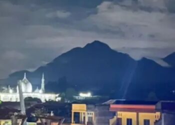 Usai Gempa Beruntun, Status Gunung Burni Telong Naik ke Level III Siaga