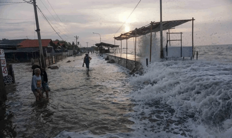 BMKG: Aceh Masih Musim Hujan hingga Akhir Desember, Waspadai Banjir Rob