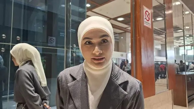 Ⓒ Hak cipta foto di atas dikembalikan sesungguhnya kepada sang pemilik foto Ⓒ Hak cipta foto di atas dikembalikan sesungguhnya kepada pemilik foto