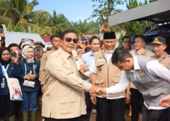 Ⓒ Hak cipta foto di atas dikembalikan sesungguhnya kepada sang pemilik foto Ⓒ Hak cipta foto di atas dikembalikan sesungguhnya kepada pemilik foto