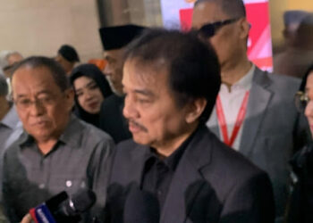 Eggi Sudjana: Roy Suryo Belagu, Sok Merasa Hebat