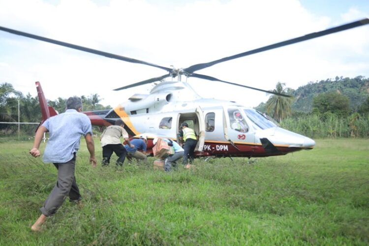 Akses Darat Terbatas, Bantuan ke Desa-Desa di Aceh Tengah Masih Dipasok Lewat Udara