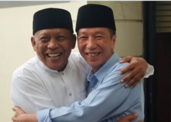 Roy Suryo: Foto Eggi Sudjana-Jokowi Berpelukan Hoaks!