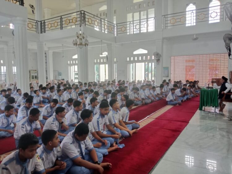 SMAN 1 Peukan Bada Peringati Isra’ Mi’raj 1447 H