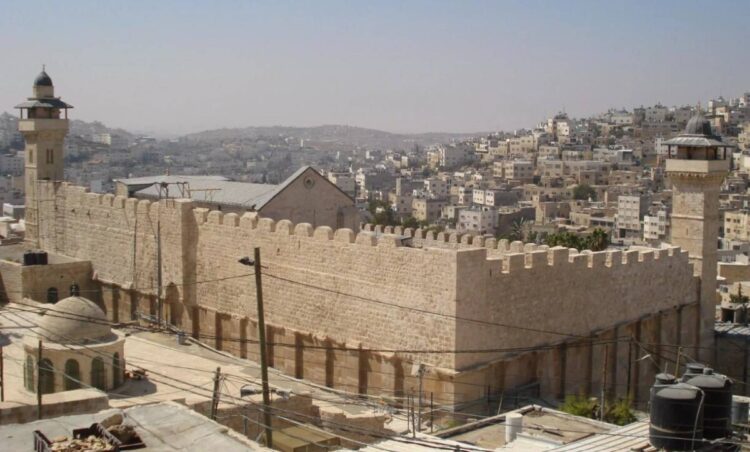Hamas Kecam Rencana Israel Alihkan Pengelolaan Masjid Ibrahimi