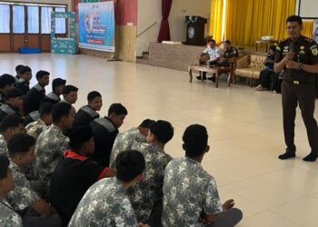 Kejari Aceh Besar Intensifkan Jaksa Masuk Sekolah, SMK Al-Mubarkeya Jadi Lokasi Keempat