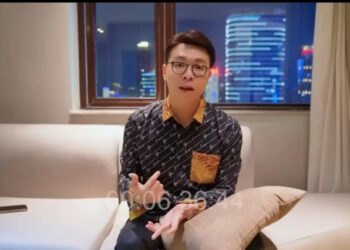 Diperiksa Perdana Sebagai Tersangka, dr. Richard Lee Tunjukan Kejanggalan saat Tiba di Polda Metro Jaya