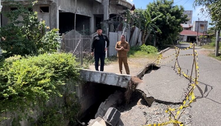 Komisi III DPRK Banda Aceh: Jalan Longsor di Pango Raya Segera Diperbaiki