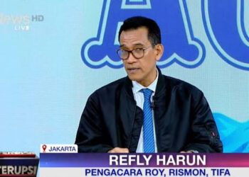 Penasihat hukum Barisan Pembela Roy Suryo, Rismon Sianipar, dan Tifauzia Tyassuma (BALA RRT), Refly Harun. FOTO/Net.Ⓒ Hak cipta foto di atas dikembalikan sesungguhnya kepada pemilik foto