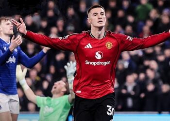 Ⓒ Hak cipta foto di atas dikembalikan sesungguhnya kepada pemilik foto Ⓒ Hak cipta foto di atas dikembalikan sesungguhnya kepada pemilik foto