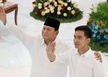 Prabowo Dibawa, Gibran Ditinggal