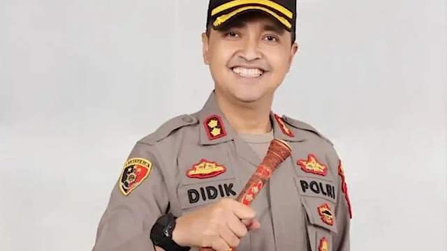 Ⓒ Hak cipta foto di atas dikembalikan sesungguhnya kepada pemilik foto Ⓒ Hak cipta foto di atas dikembalikan sesungguhnya kepada pemilik foto
