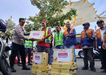 Ⓒ Hak cipta foto di atas dikembalikan sesungguhnya kepada pemilik foto Ⓒ Hak cipta foto di atas dikembalikan sesungguhnya kepada pemilik foto