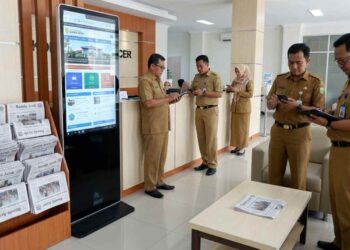 Ilustrasi iklan Media Cetak membuat anggaran membengkak dan tidak dibutuhkan lagi saat ini. FOTO/HAI/AI. Ⓒ Hak cipta foto di atas dikembalikan sesungguhnya kepada pemilik foto