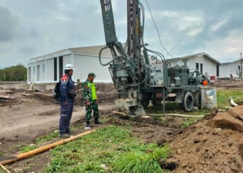 TNI AD Bangun Sumur Bor di Huntara Tunyang Induk Bener Meriah
