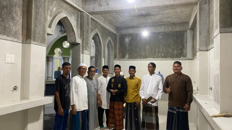 Ⓒ Hak cipta foto di atas dikembalikan sesungguhnya kepada pemilik foto Ⓒ Hak cipta foto di atas dikembalikan sesungguhnya kepada pemilik foto