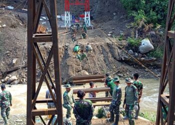 TNI Percepat Pembangunan Jembatan Gantung di Pedalaman Aceh Tengah, Progres Capai 51 Persen