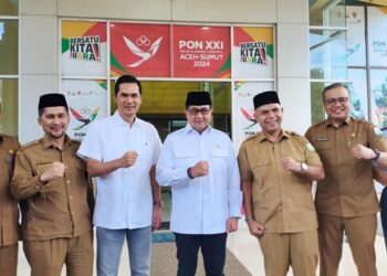 Usai Pimpin Rapim Percepatan APBA 2026, Sekda Aceh Sambut Menteri Ekraf di Bandara SIM