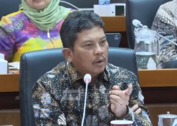 Perdebatan sempat terjadi antara Direktur Utama (Dirut) BPJS Kesehatan Ali Ghufron Mukti dengan anggota Komisi IX DPR Zainul Munasichin saat rapat kerja (raker) pada Rabu (11/2/2026) lalu. FOTO/Net. Ⓒ Hak cipta foto di atas dikembalikan sesungguhnya kepada pemilik foto