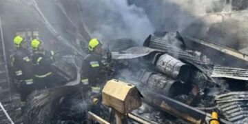 Ⓒ Hak cipta foto di atas dikembalikan sesungguhnya kepada pemilik foto