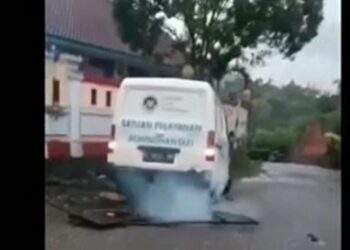 Mobil SPPG di Kebumen Tabrak Pagar Sekolah, Sopir Diduga Mabuk
