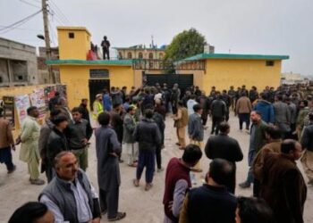 Masjid Dibom saat Salat Jumat, 31 Orang Tewas Ratusan Lainnya Luka