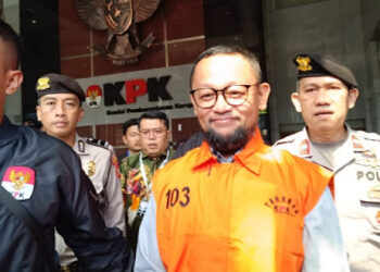 Susul Yaqut, Gus Alex Resmi Pakai Rompi Oranye Tahanan KPK