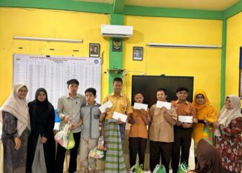 SLB Negeri Banda Aceh Gelar Pembelajaran Dinul Islam dan Santuni 13 Siswa Yatim