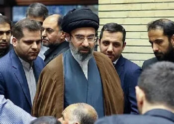 Mojtaba Khamenei Langsung Komandoi Gelombang ke-30 Serangan Militer ke Israel-AS. FOTO/Net. Ⓒ Hak cipta foto di atas dikembalikan sesungguhnya kepada pemilik foto