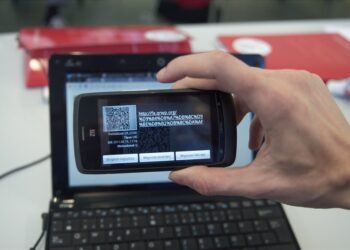 Ilustrasi Berita dan Informasi Publik serta QR Code. FOTO/Net. Ⓒ Hak cipta foto di atas dikembalikan sesungguhnya kepada pemilik foto