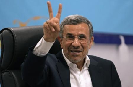 Ⓒ Hak cipta foto di atas dikembalikan sesungguhnya kepada pemilik foto Ⓒ Hak cipta foto di atas dikembalikan sesungguhnya kepada pemilik foto