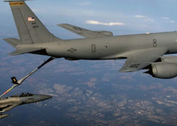 Komando Pusat Amerika Serikat (CENTCOM) mengonfirmasi jatuhnya pesawat pengisian bahan bakar KC-135 Stratotanker di wilayah udara Irak barat pada Kamis (12/3/2026). FOTO/Net. Ⓒ Hak cipta foto di atas dikembalikan sesungguhnya kepada pemilik foto