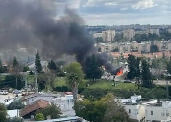 Israel Siagakan Pasukan dan Keluarkan Peringatan Evakuasi Massal di Lebanon