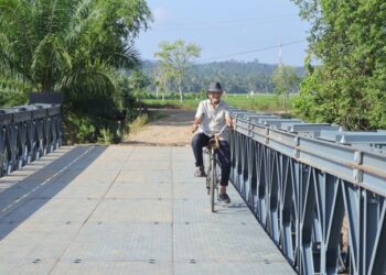 Warga Sawang Apresiasi Polri Bangun Jembatan Bailey Lewat Video Testimoni