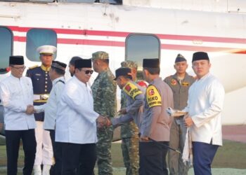 Kapolda Turut Dampingi Presiden Prabowo Shalat Idul Fitri Bersama Warga Aceh Tamiang