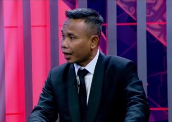 Pengacara Roy Suryo cs, Ahmad Khozinudin. FOTO/Net. Ⓒ Hak cipta foto di atas dikembalikan sesungguhnya kepada pemilik foto