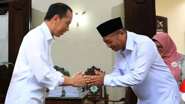 Ⓒ Hak cipta foto di atas dikembalikan sesungguhnya kepada pemilik foto Ⓒ Hak cipta foto di atas dikembalikan sesungguhnya kepada pemilik foto