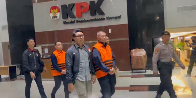Ⓒ Hak cipta foto di atas dikembalikan sesungguhnya kepada pemilik foto Ⓒ Hak cipta foto di atas dikembalikan sesungguhnya kepada pemilik foto