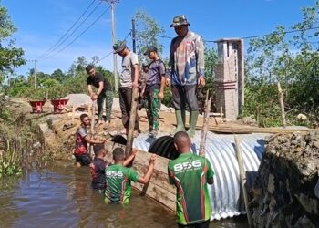 TNI Kebut Pembangunan Jembatan Armco di Pasi Raja Aceh Selatan