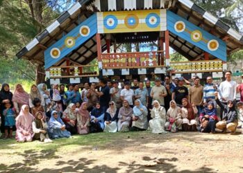 FAH UIN Ar-Raniry Bangun Kekompakan Lewat Family Gathering