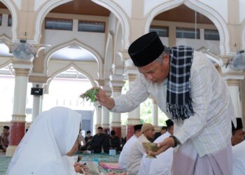 28 Jamaah Calon Haji Disdikbud Aceh Besar Dipeusijuek