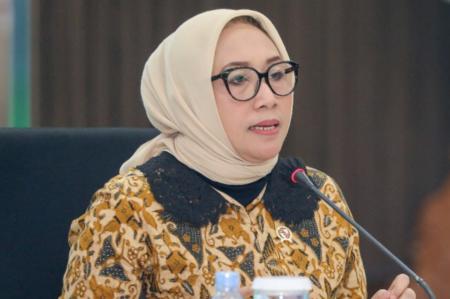 Akhirnya Menteri PPPA Minta Maaf, Tak Bermaksud Abaikan Keselamatan Penumpang KRL Laki-Laki
