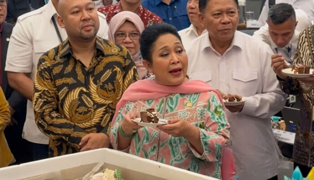 Ⓒ Hak cipta foto di atas dikembalikan sesungguhnya kepada pemilik foto Ⓒ Hak cipta foto di atas dikembalikan sesungguhnya kepada pemilik foto
