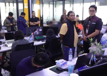 Polisi Cokok 321 WNA dari Kantor Judol di Jakbar
