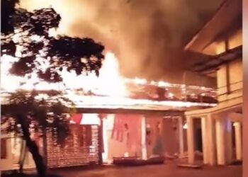 Bentrok Berdarah Mahasiswa USK Pecah Dini Hari, Fakultas Pertanian dan Teknik Saling Serang hingga Gedung Dibakar