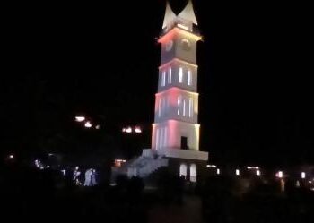 Bukittinggi Gelap Gulita Imbas Blackout Sumatra, Kunjungan Wisatawan Jam Gadang Anjlok