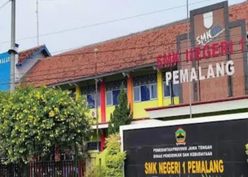 Heboh! Ketua OSIS SMKN 1 Pemalang Edit Foto Belasan Siswi jadi Bugil Pakai AI