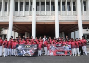 Sekda Aceh Lepas 43 Atlet Taekwondo TSA ke Kejuaraan Nasional di Sumatera Utara. FOTO/Net.