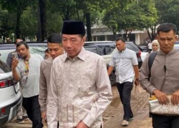 Respons Jokowi soal Roy Suryo dan Dokter Tifa Tak Ditahan: Itu Kewenangan Kejaksaan